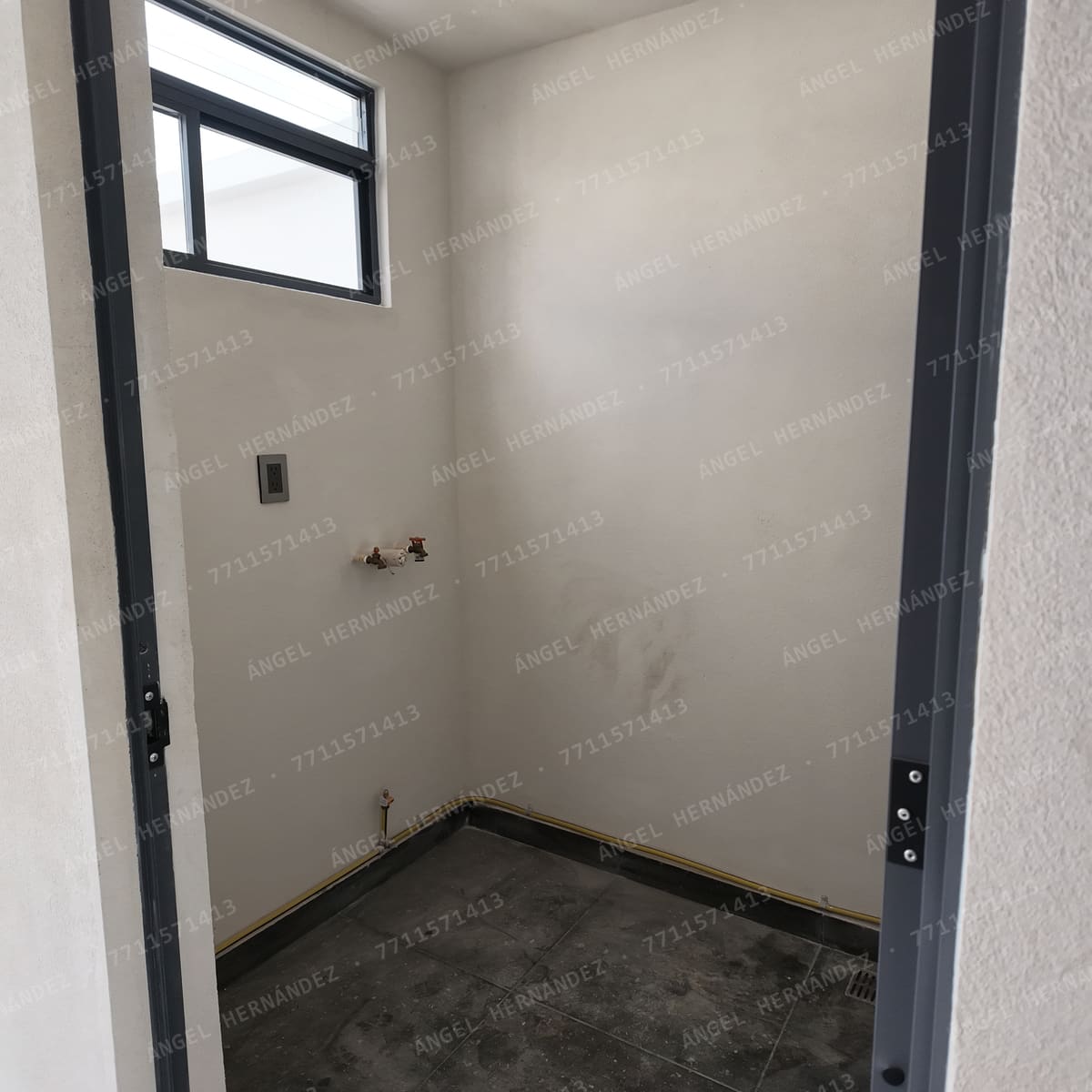 Cuarto de lavado con toma para lavadora en Creta Planta Baja, Basalto