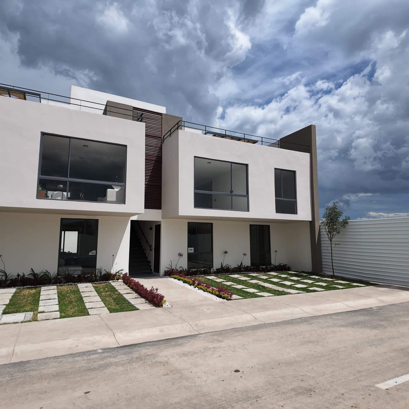 Fachada exterior del modelo Creta Planta Baja en Basalto Lifestyle, Pachuca