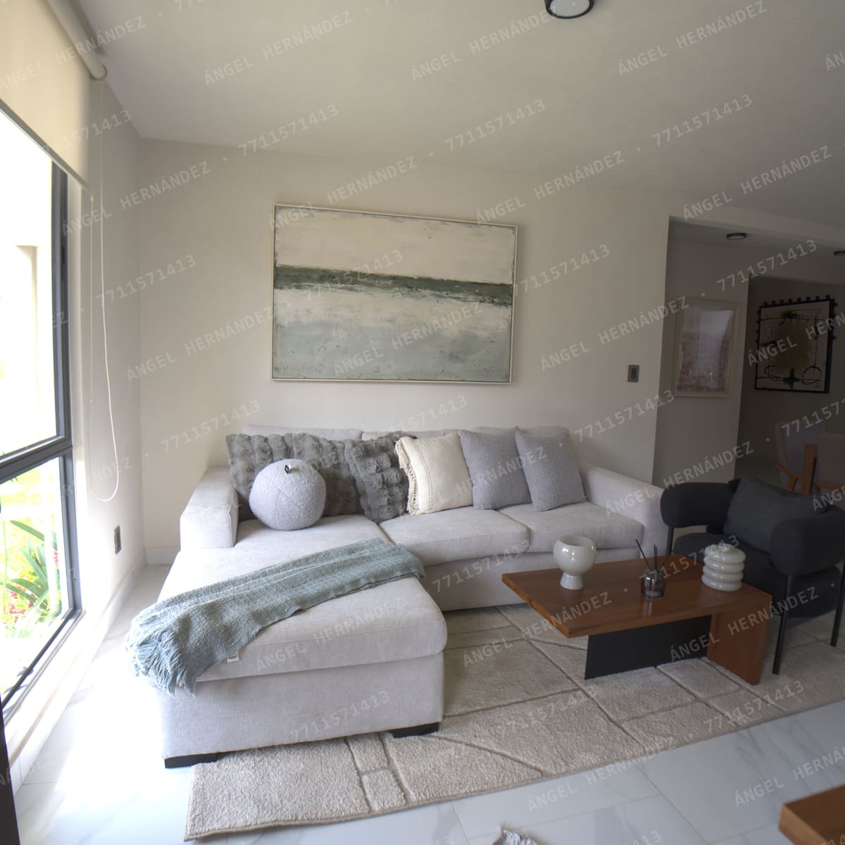 Sala con ventana lateral en Creta Planta Baja, Basalto